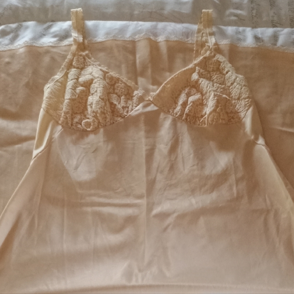 Vintage Vanity Fair Cream Colored Chemise